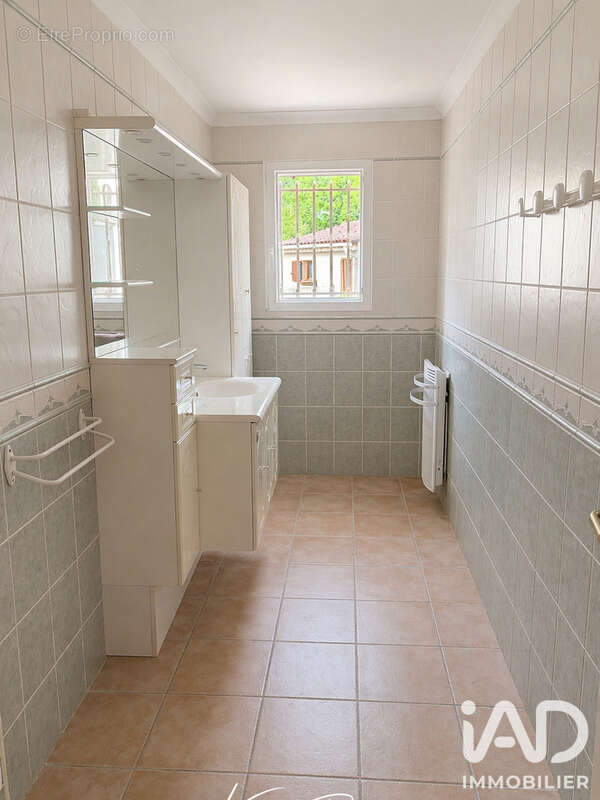 Maison 165 m² à Robiac-Rochessadoule  - photo 8
