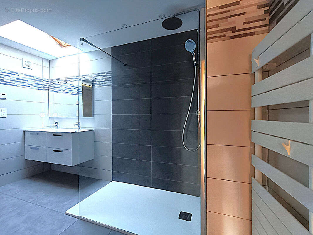 Appartement à POLIGNAC