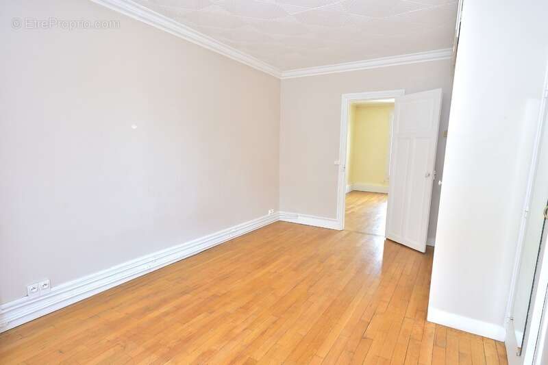 Appartement à vendre 2 pièces LE PLESSIS ROBINSON - photo 8