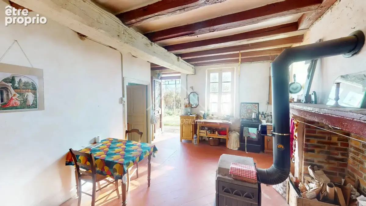 Maison en pierre à rénover avec 4 500 m² de terrain, au calme de la campagne de SAINT-PLAISIR - photo 3