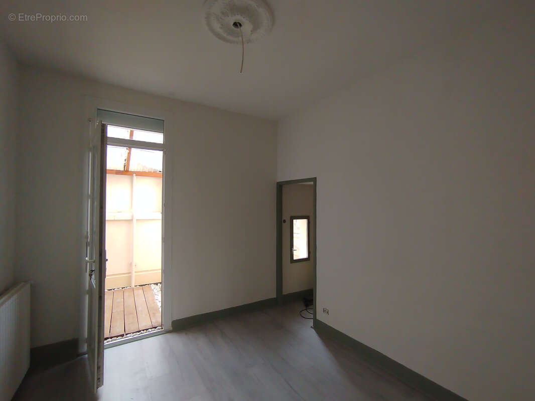 Vichy, appartement t3 avec terrasses - photo 9