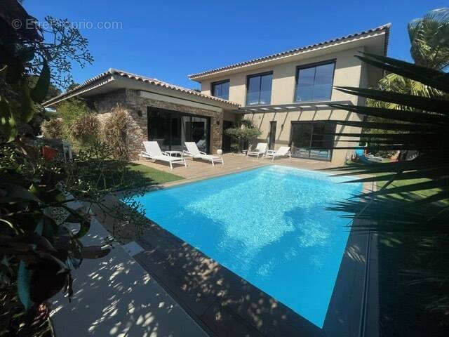 Maison à SANARY-SUR-MER