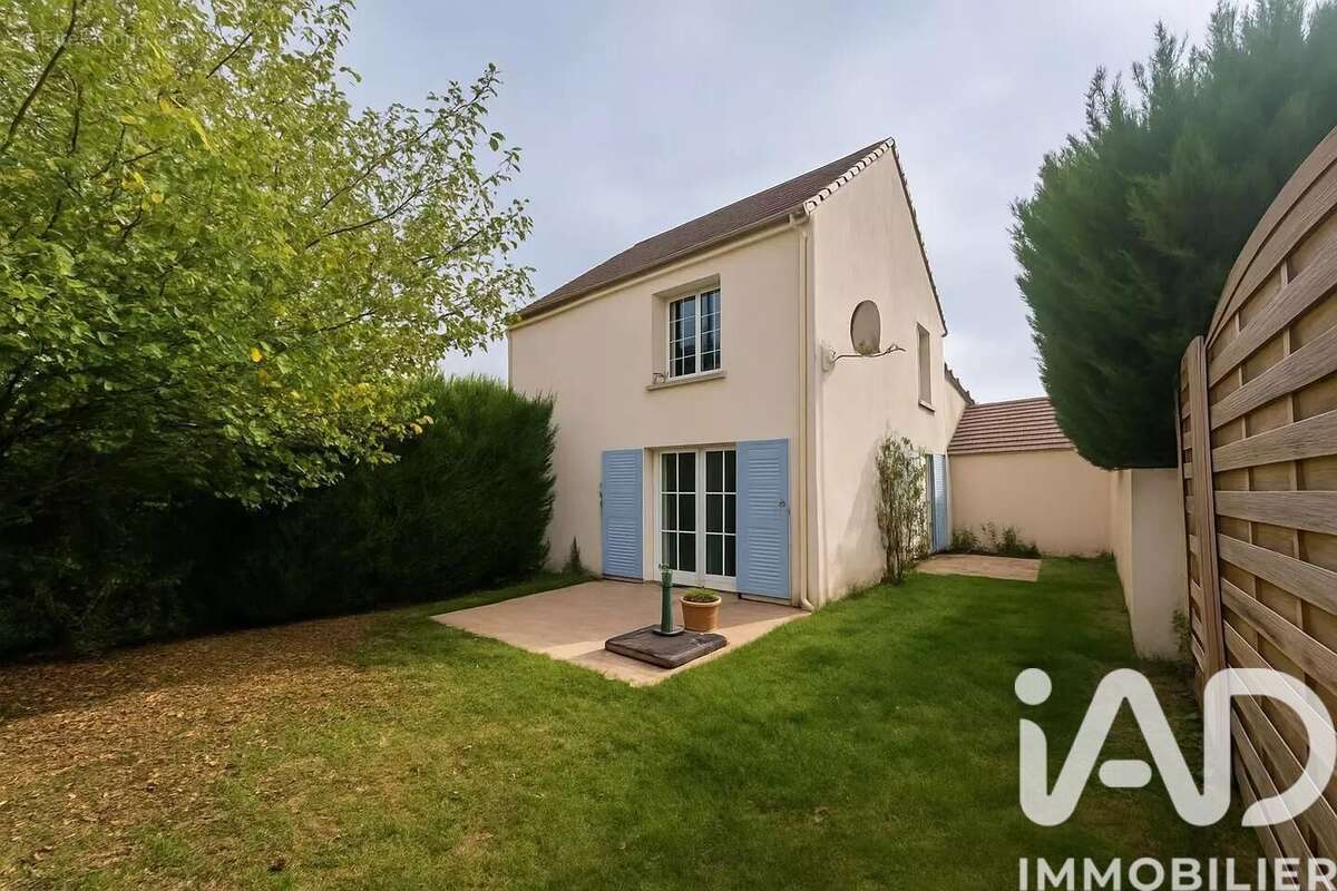 Photo 8 - Maison à LIEUSAINT