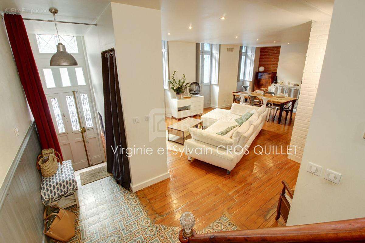 Maison de ville avec cour et souplex 164 m2 - photo 2