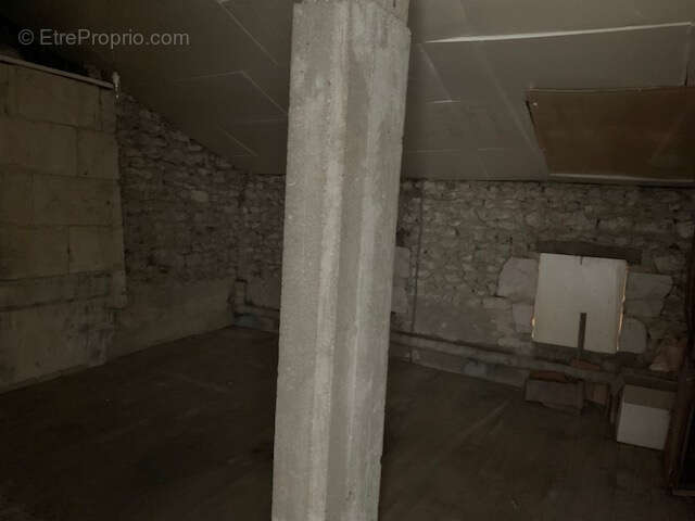 Maison à SAINT-THOMAS-DE-CONAC