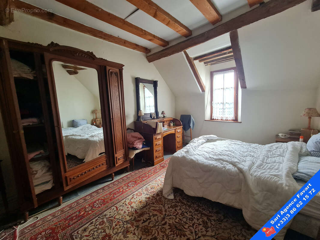 Maison à LA FERTE-LOUPIERE