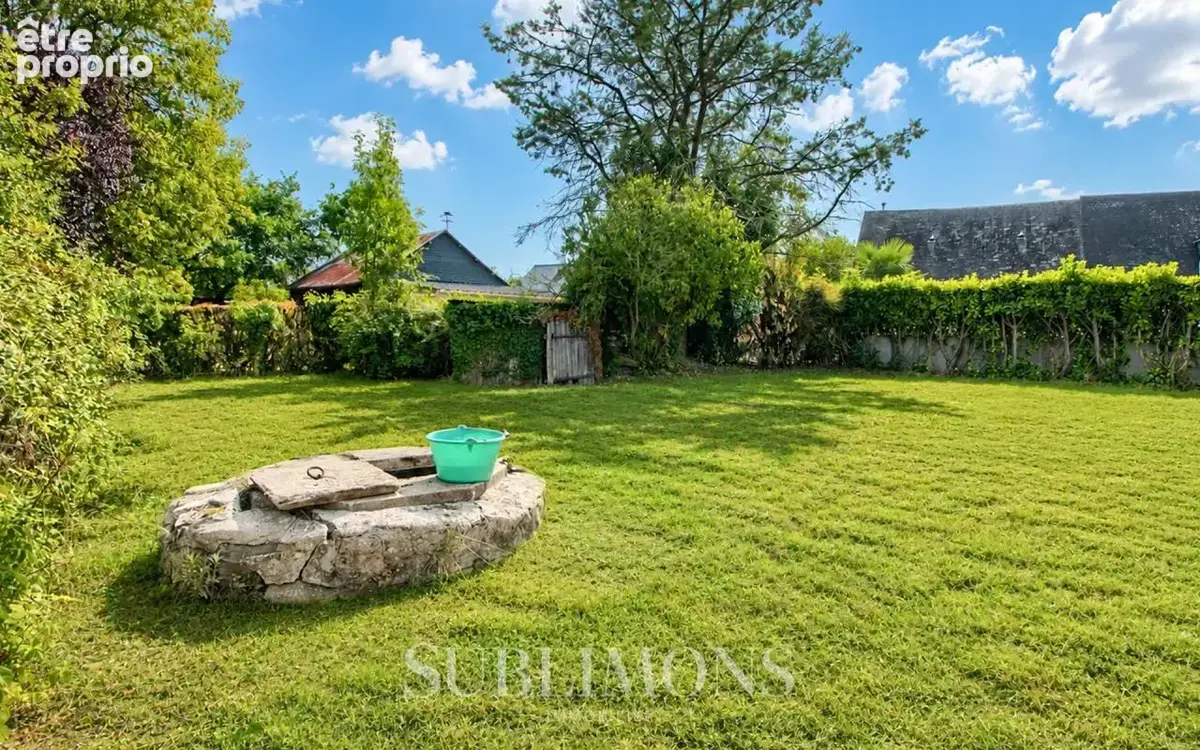 Longère en pierre - 2 260 m² de terrain - photo 8