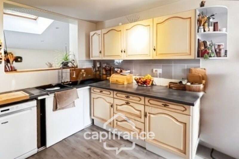 Maison à VARENNES-VAUZELLES