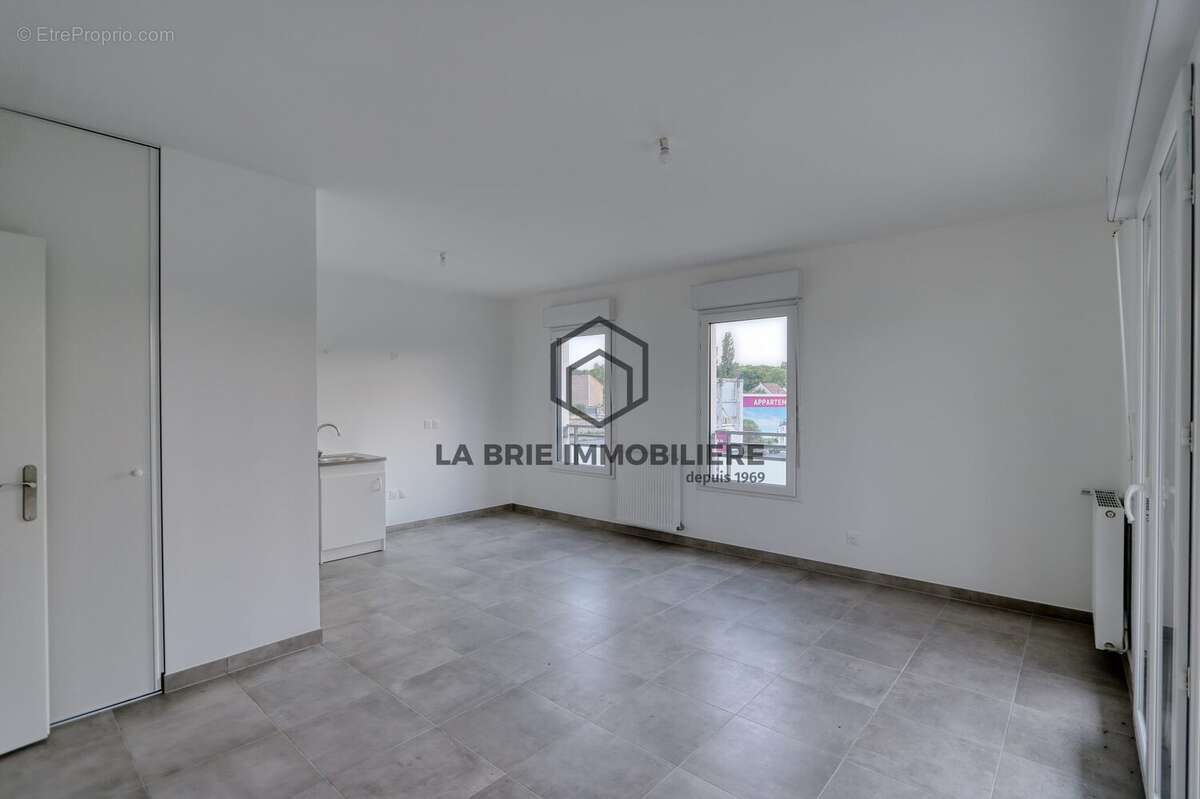 Appartement 61 m² à Mennecy  - photo 6