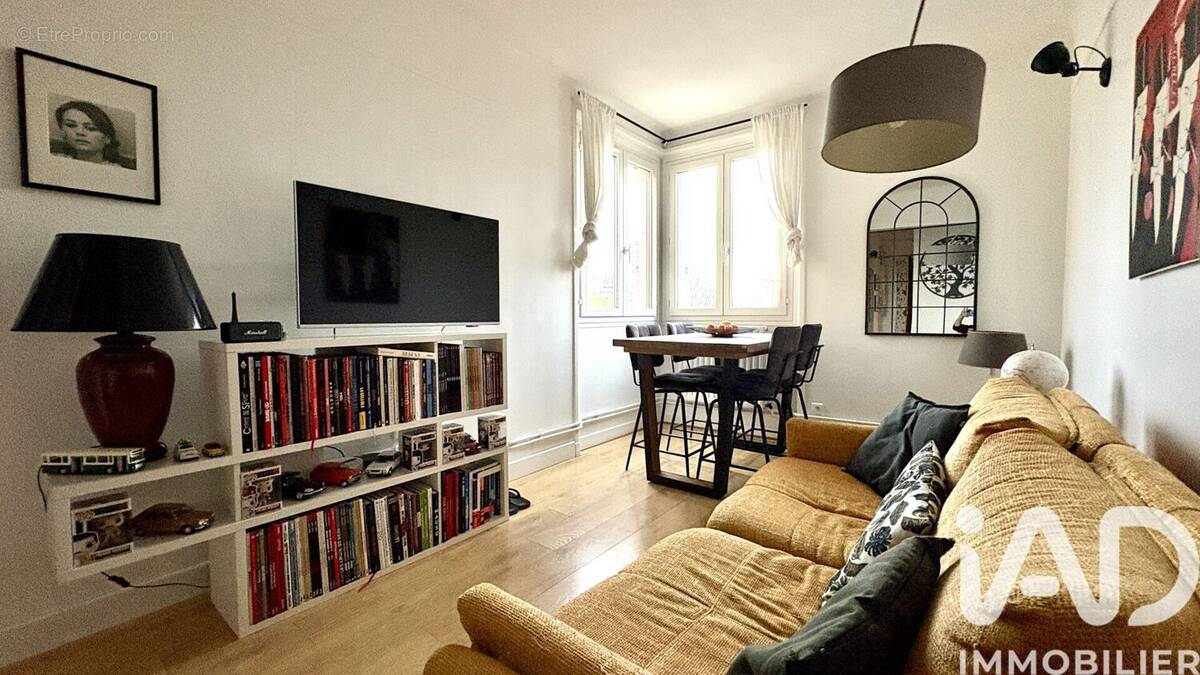 Photo 1 - Appartement à SURESNES