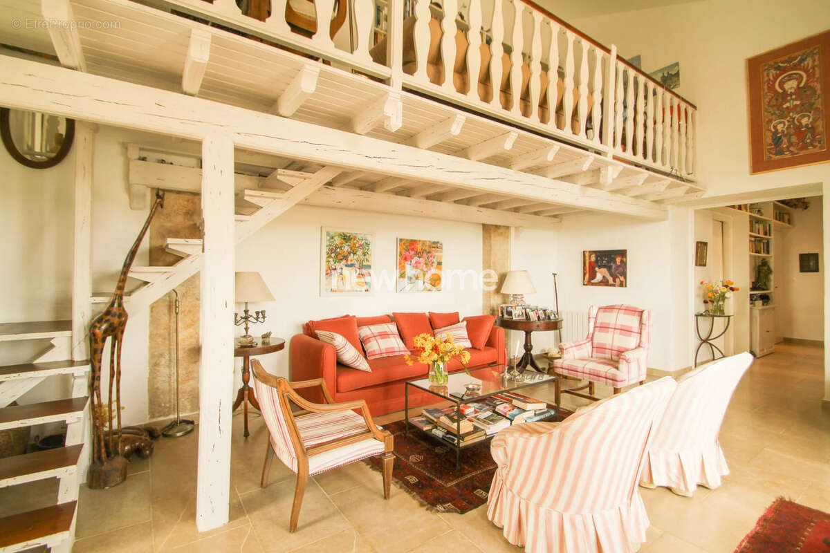 Appartement à FAYENCE