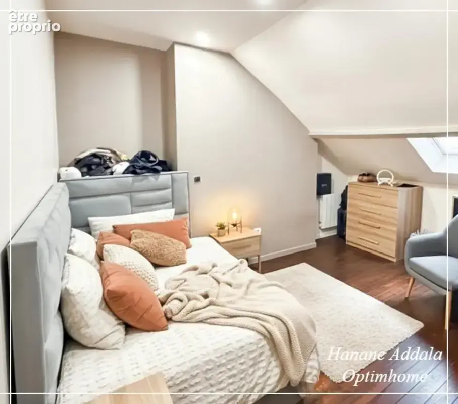 Maison familiale 6 chambres, jardin, garage + duplex loué 600 €/mois Centre de Saint-Just-en-Chaussée (Oise) - photo 11