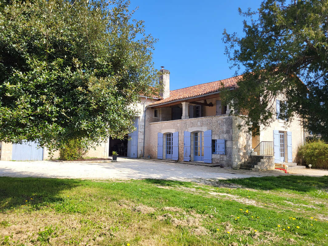 Maison à GRAND-BRASSAC