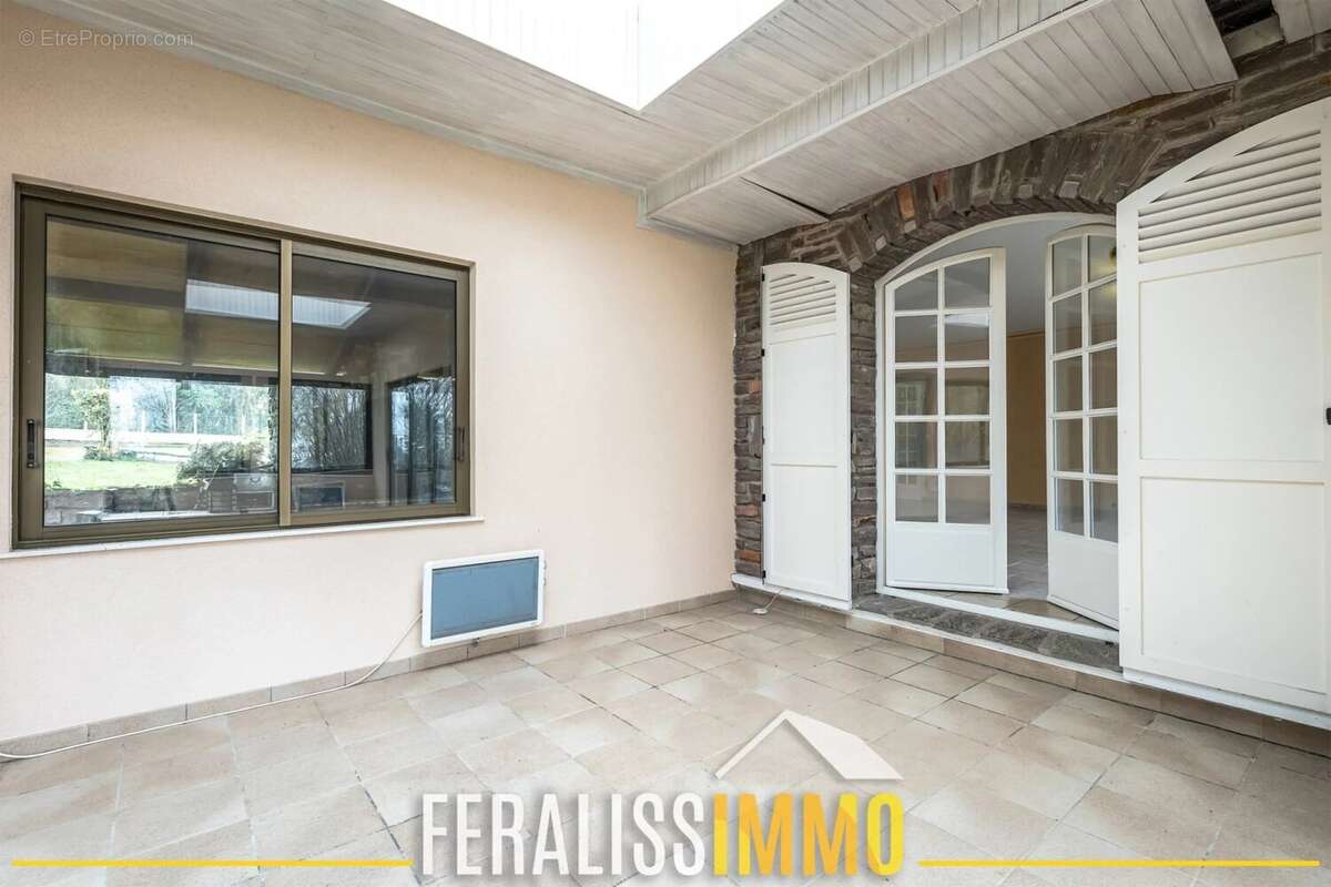 Maison à VAUX-SUR-SEINE