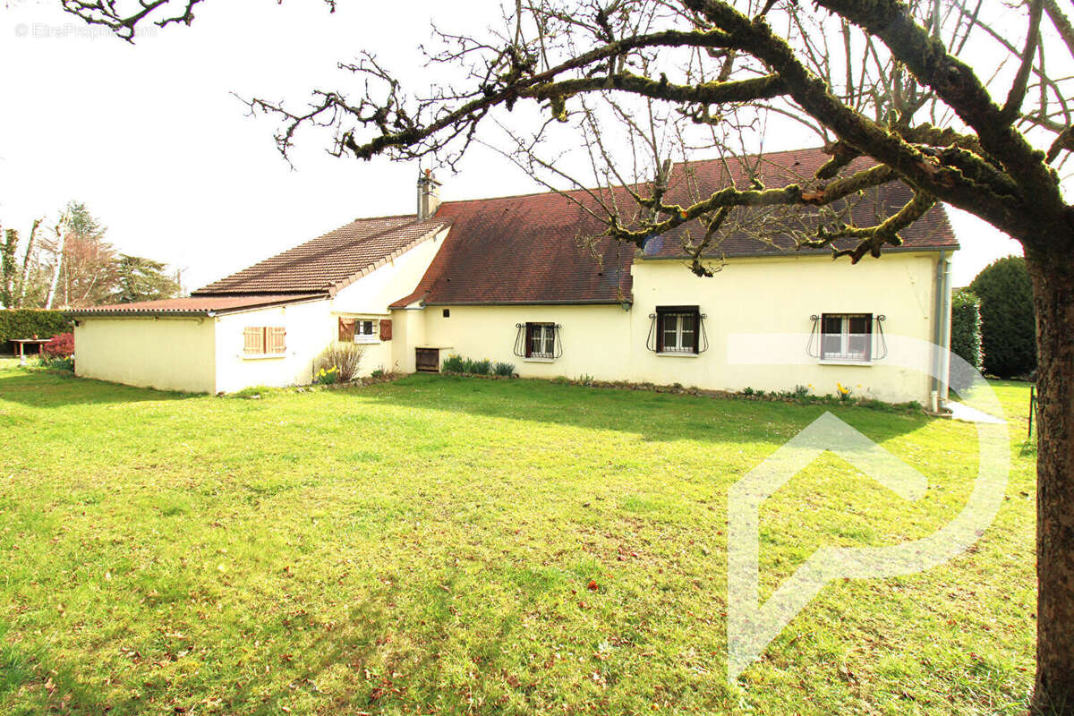 Maison Cinqueux 4 pièce(s) 102 m2 - photo 2