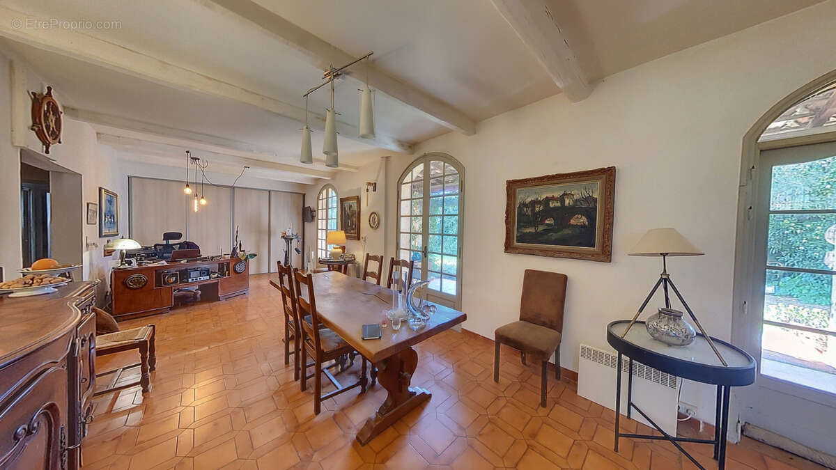 Maison à ENSUES-LA-REDONNE