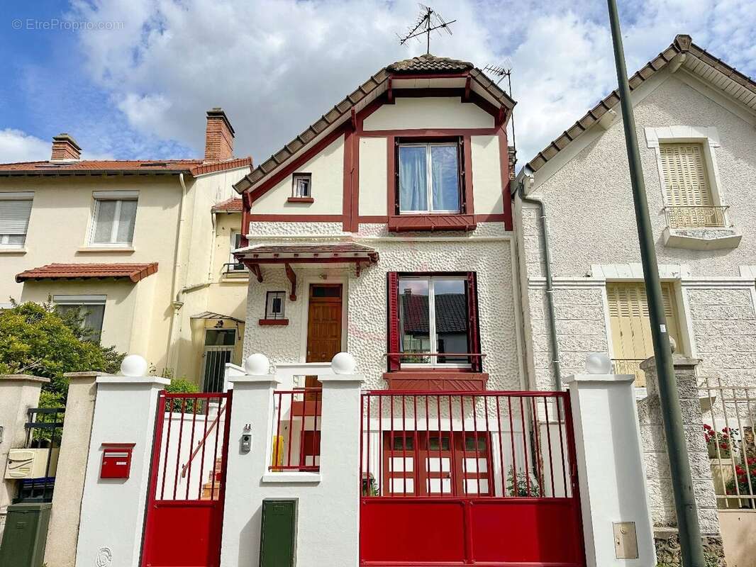 Maison à BOURG-LA-REINE