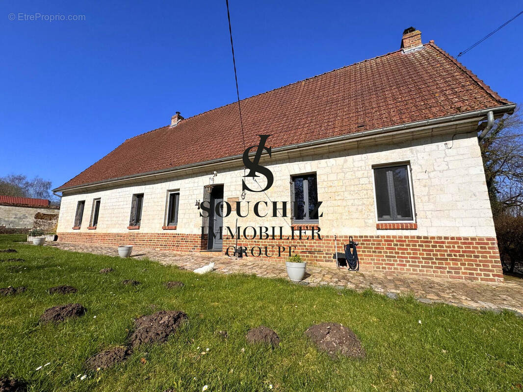 Maison à BERLES-MONCHEL