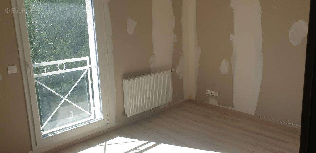 Maison à ROUSSY-LE-VILLAGE