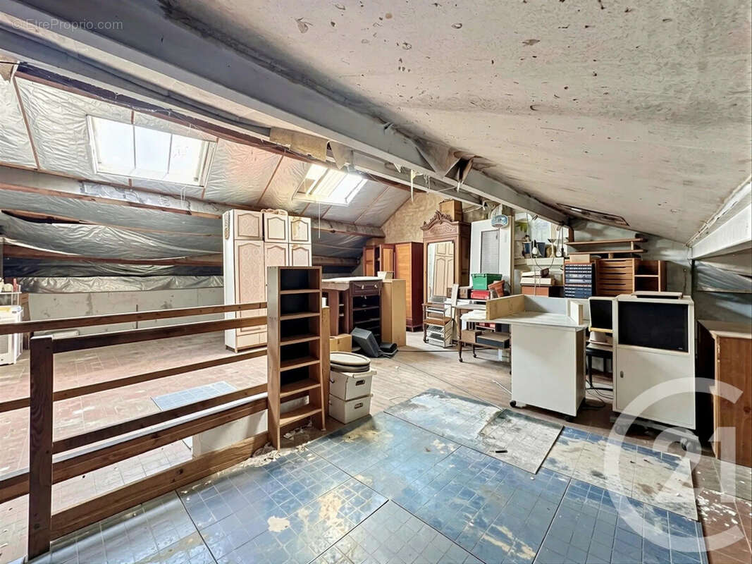 Maison 113 m² à Givors  - photo 11