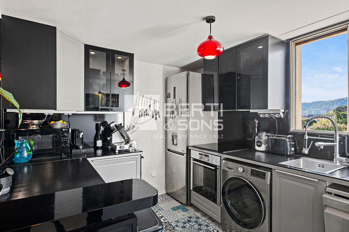 Appartement à MANDELIEU-LA-NAPOULE