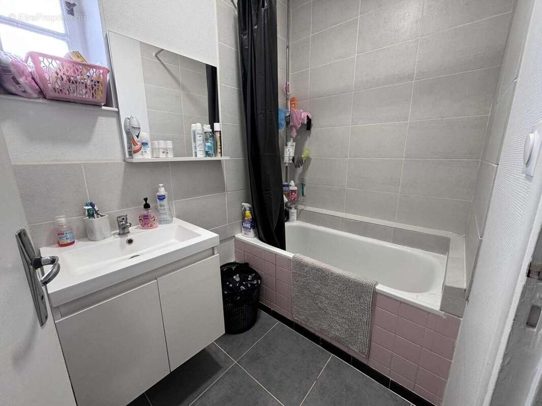 Appartement à FOURCHAMBAULT