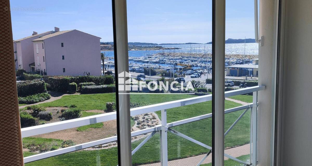 Appartement à SIX-FOURS-LES-PLAGES