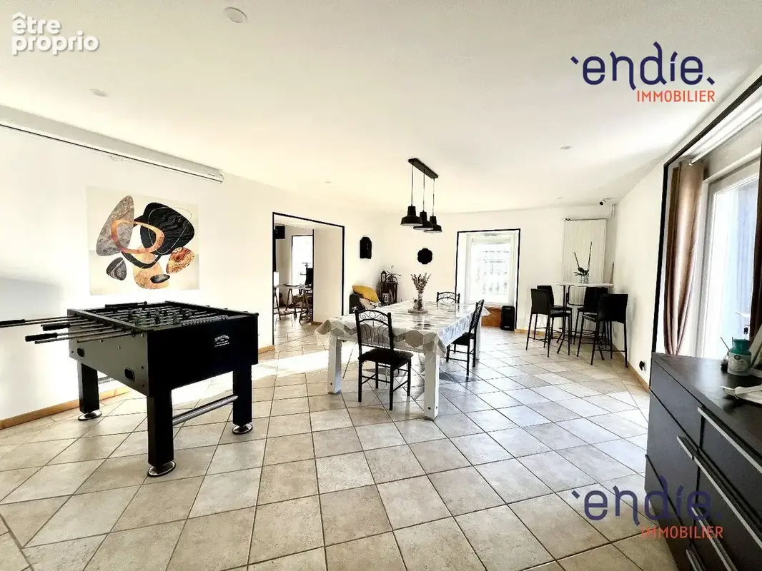 Maison 5 pièces 190 m² à vendre à Vouille (86190) - photo 8