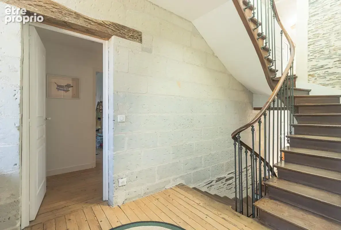 Angers, quartier prisé : maison de caractère entièrement rénovée, 216 m², 9 pièces, 6 chambres - photo 11