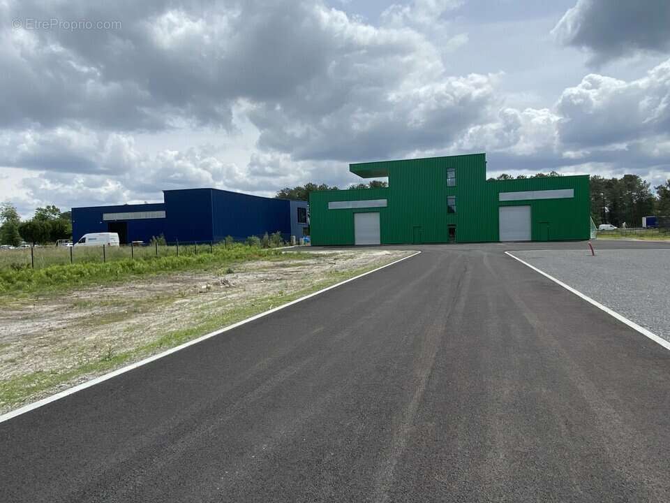 Commerce à MIOS