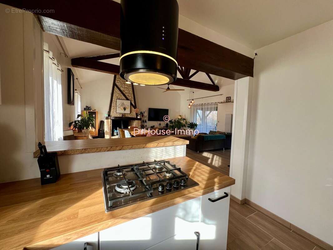 Maison à GAGEAC-ET-ROUILLAC