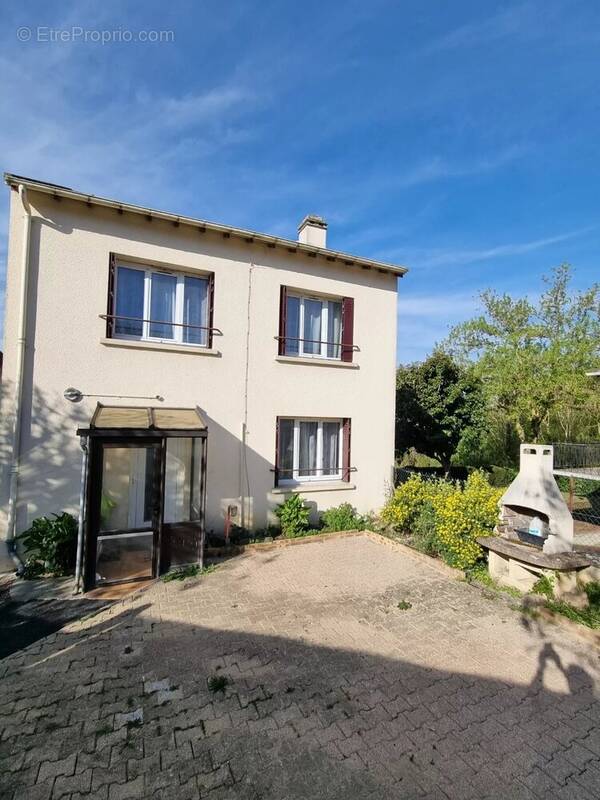 Maison à COULOMMIERS