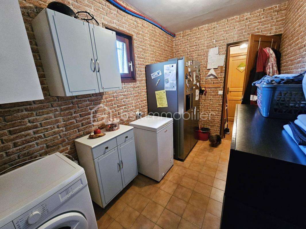 Rare - maison de ville hypercentre - le coteau - 3 chambres - dpe : d - photo 10