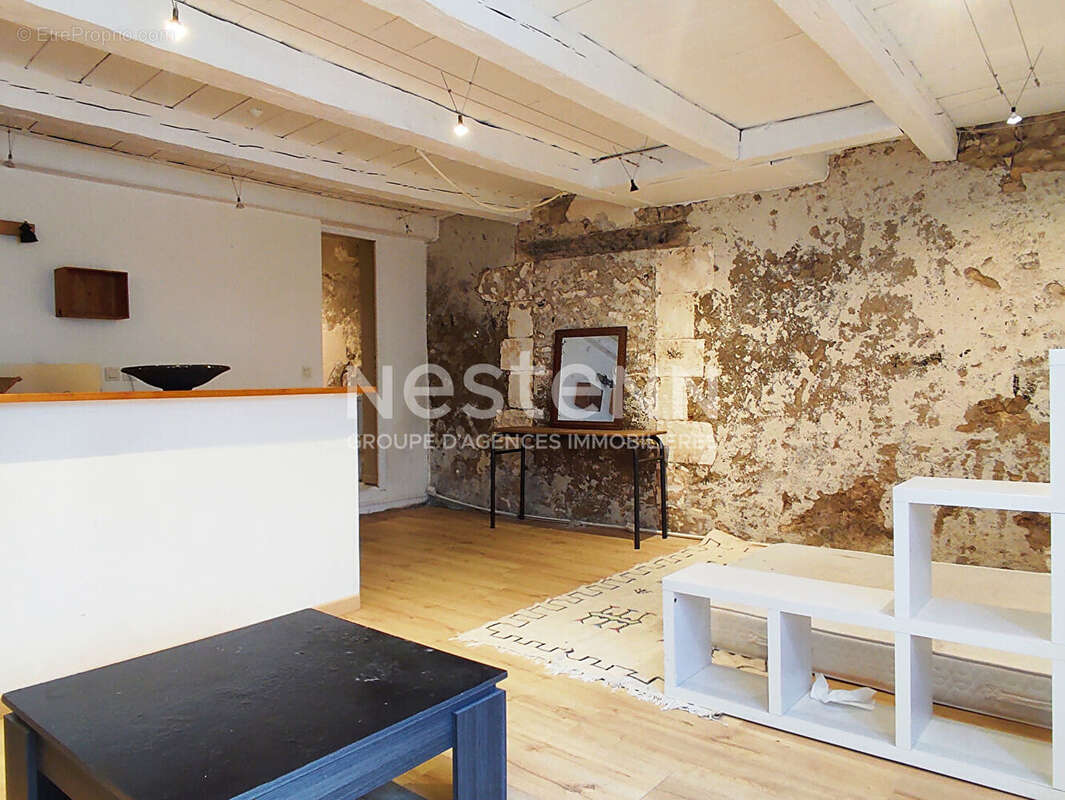 Appartement type studio  La Rochelle hyper centre - photo 9
