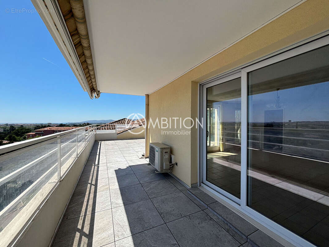 Appartement à FREJUS