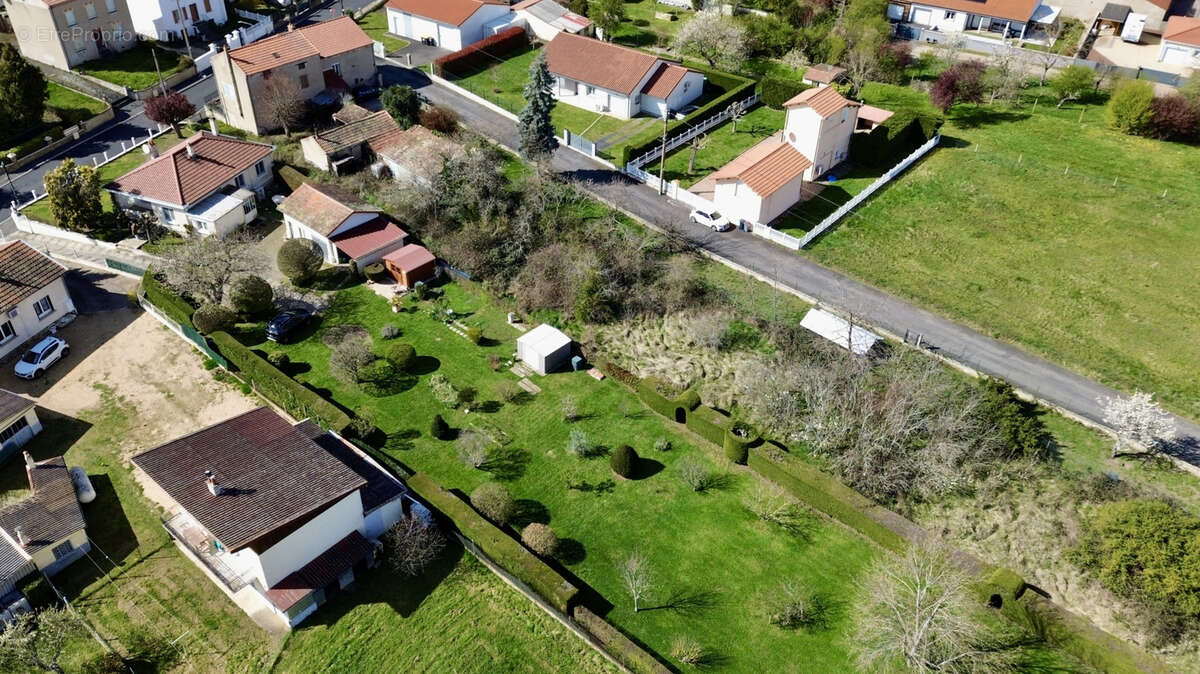 Maison à SAINTE-FLORINE