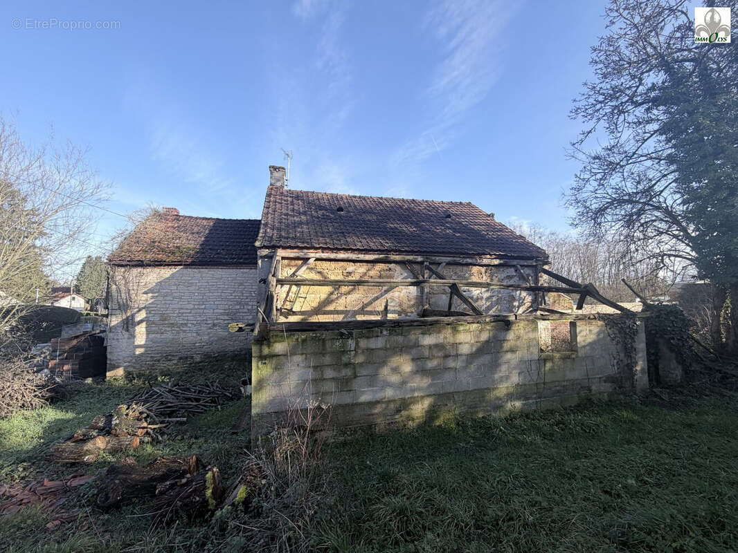 Maison à GLANON