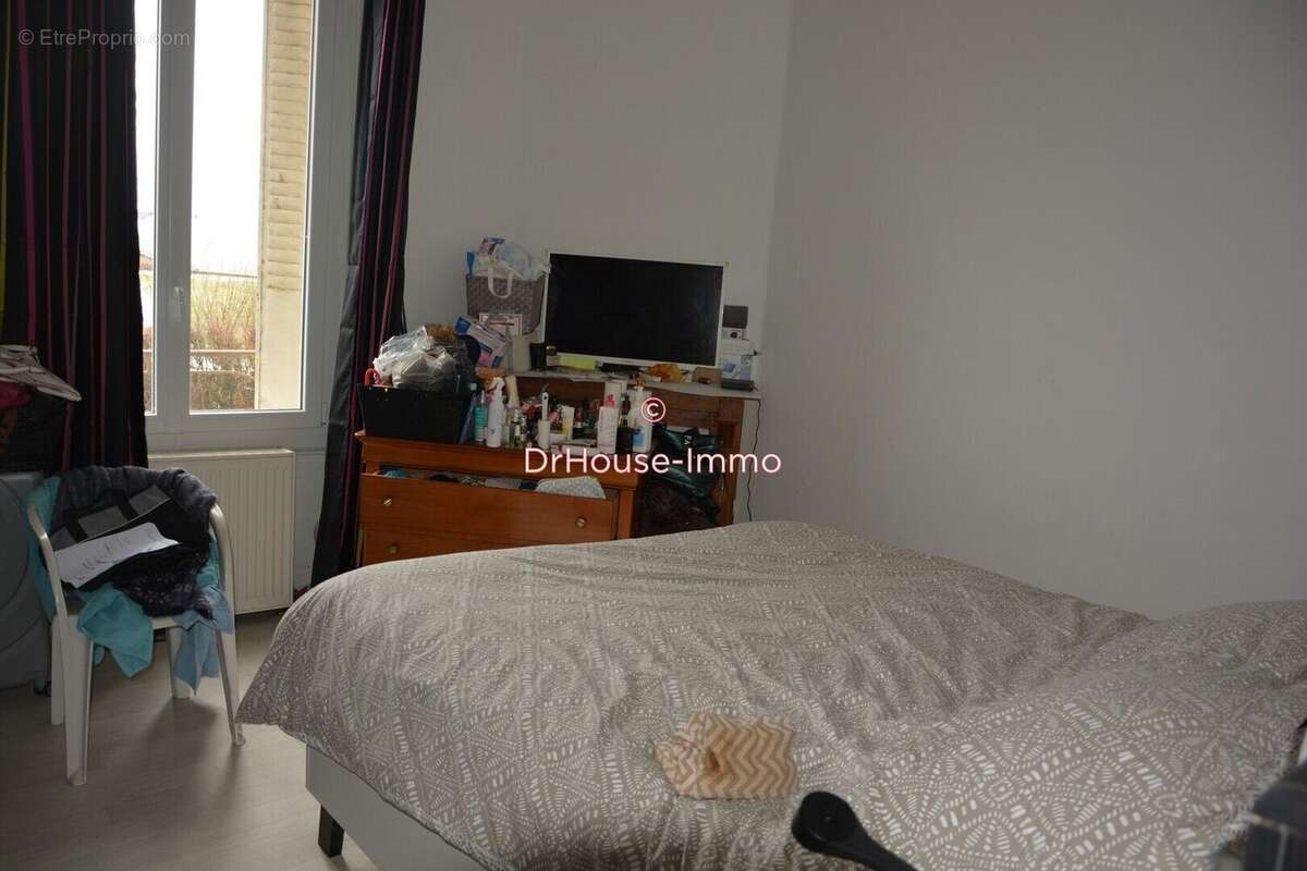 Maison à COUSSAC-BONNEVAL