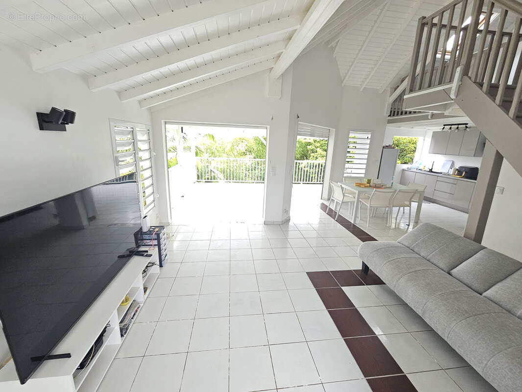 Maison à PETIT-BOURG