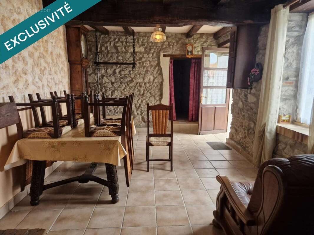Maison 62 m² à Chirat-L'eglise  - photo 2