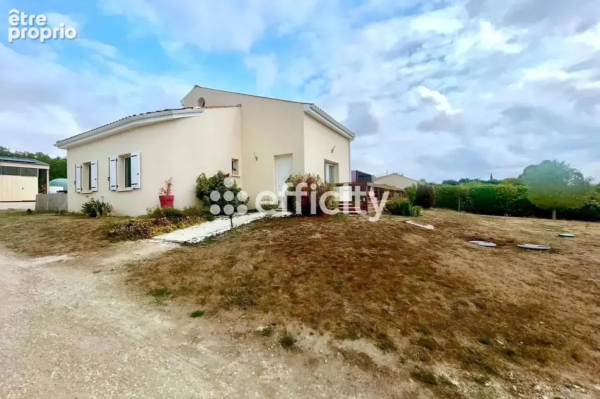 Maison 120 m² à Rouillac  - photo 19