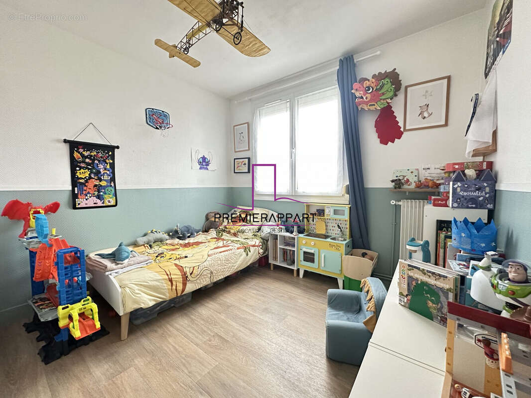 Appartement à HOUILLES