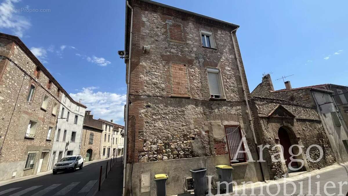 Appartement à ESTAGEL