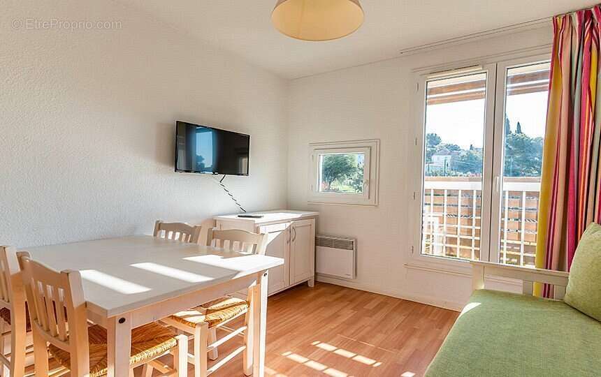 Appartement à LA LONDE-LES-MAURES