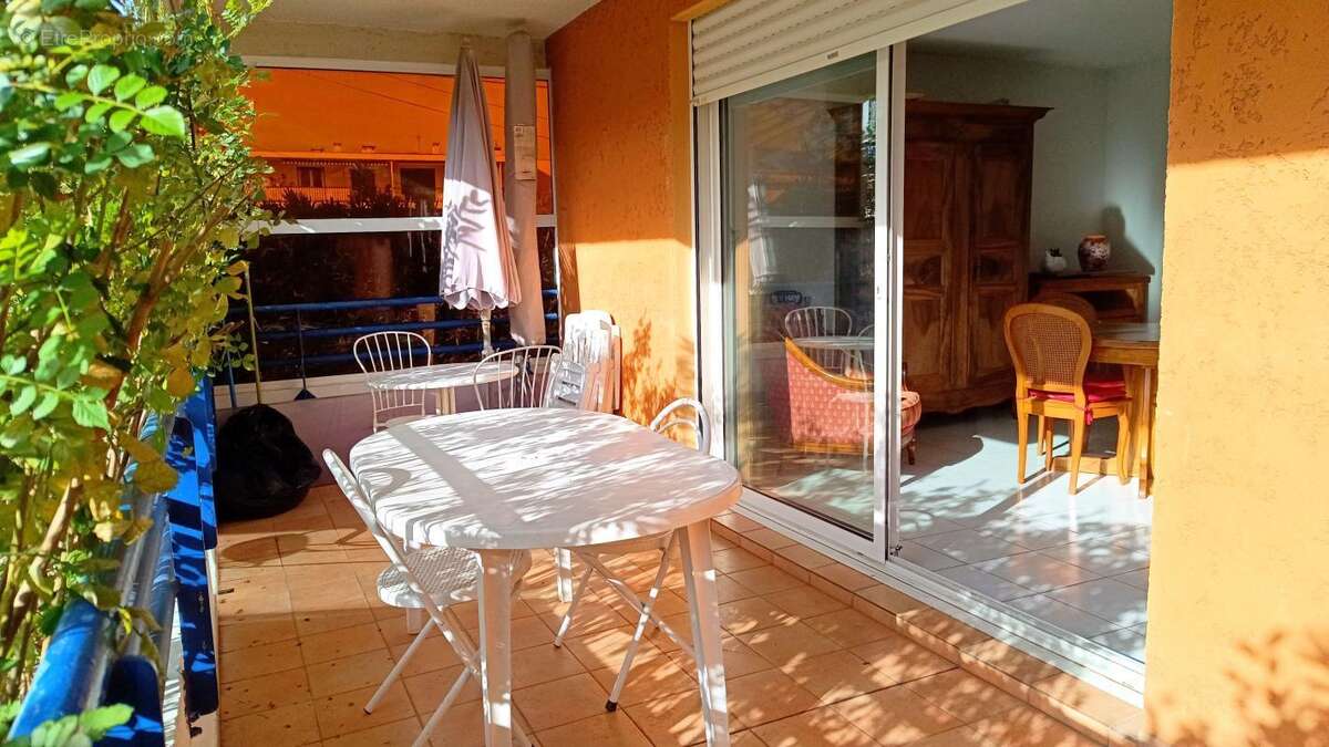 Appartement à SIX-FOURS-LES-PLAGES