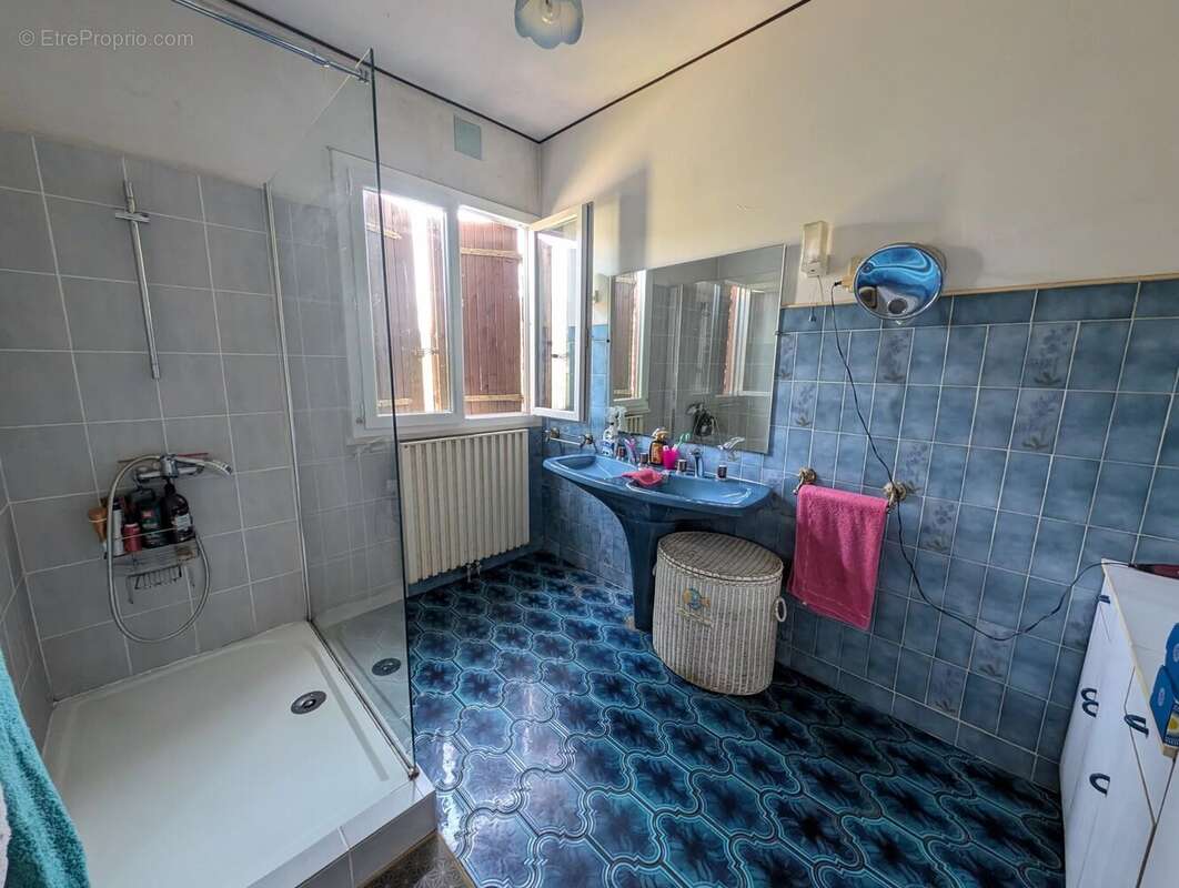 La trinite: maison avec garage et piscine - photo 11