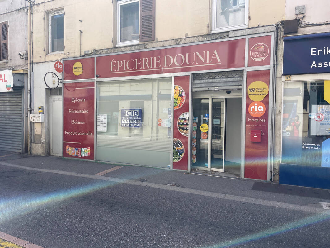 Commerce à LE PEAGE-DE-ROUSSILLON