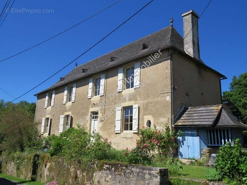 Maison à JUILLAC