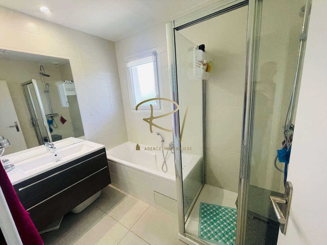 Maison à VALLON-PONT-D&#039;ARC