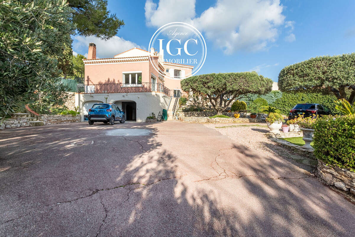 Maison de Prestige à Sausset-les-Pins  Vue Mer Panoramique  180 m² sur 1960 m² de terrain - photo 3
